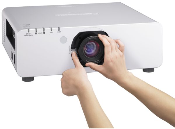 Проектор Panasonic PT-DZ680E