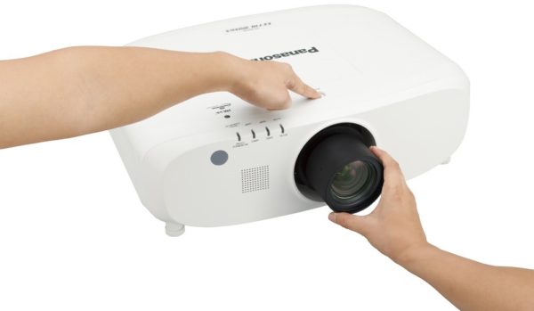 Проектор Panasonic PT-EZ770ZLE