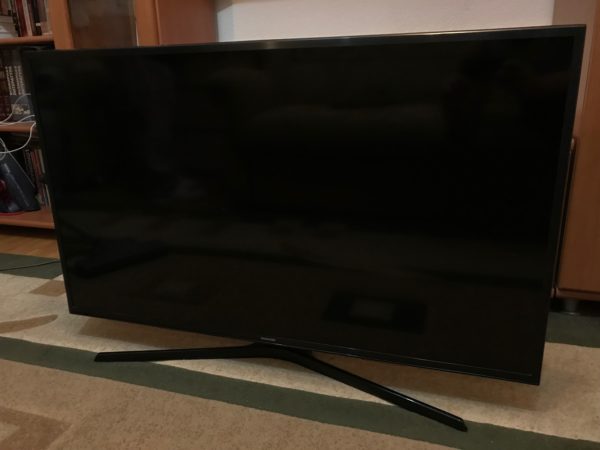 LCD телевизор Samsung UE-60KU6000U