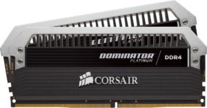 Оперативная память Corsair Dominator Platinum DDR4 [CMD32GX4M4A2400C14]