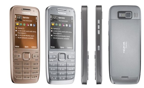 Мобильный телефон Nokia E52