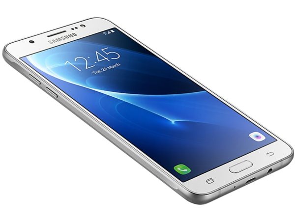 Мобильный телефон Samsung Galaxy J7 2016