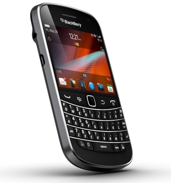 Мобильный телефон BlackBerry 9900 Bold