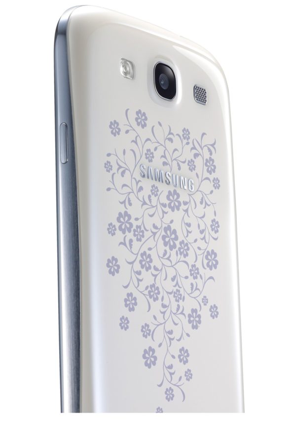 Мобильный телефон Samsung Galaxy S3 16GB