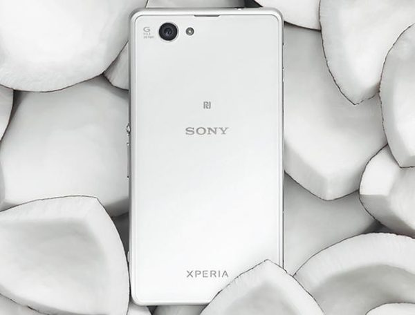 Мобильный телефон Sony Xperia Z1 Compact