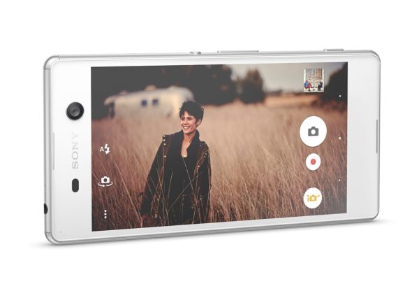 Мобильный телефон Sony Xperia M5 Dual