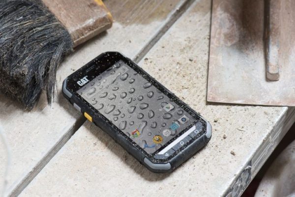 Мобильный телефон CATerpillar S30