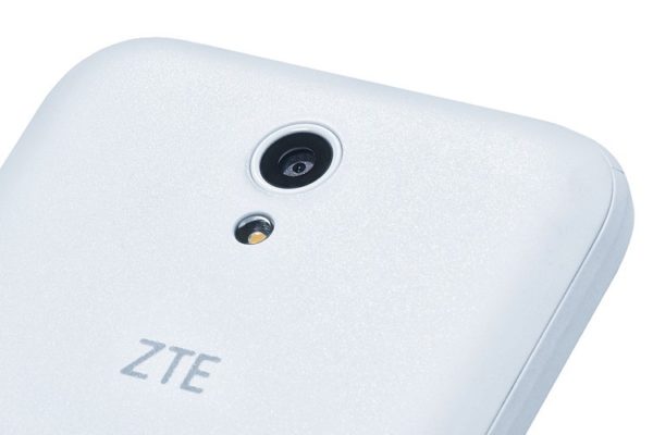 Мобильный телефон ZTE Blade L110