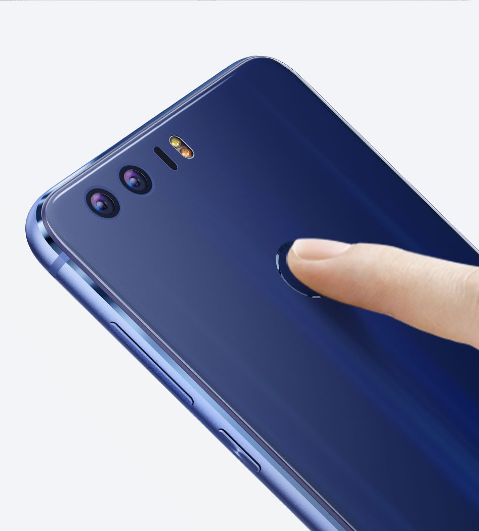 Мобильный телефон Huawei Honor 8 32GB/3GB Dual Sim. Цена 11036 ₽. Доставка  по России