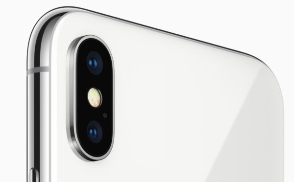 Мобильный телефон Apple iPhone X 64GB