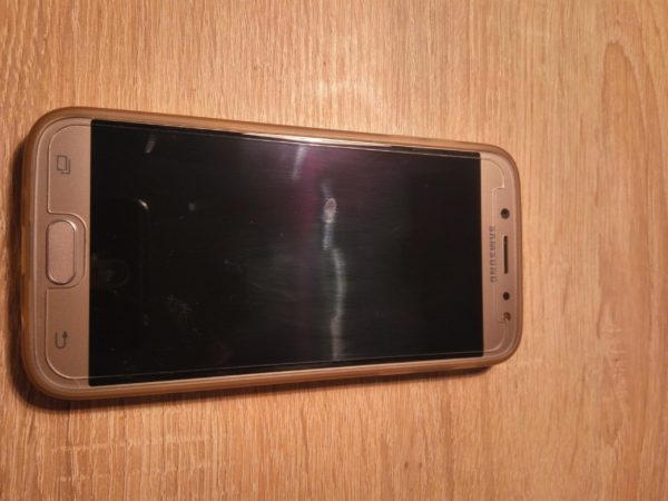 Мобильный телефон Samsung Galaxy J5 2017