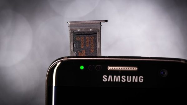 Мобильный телефон Samsung Galaxy S7 32GB